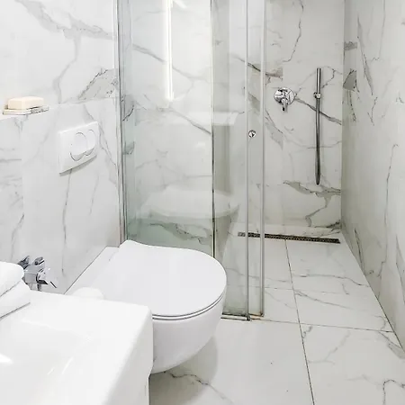 We Blloku Appartement